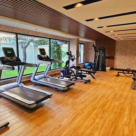 3 Bedroom Near Cleopatra Apartmán *